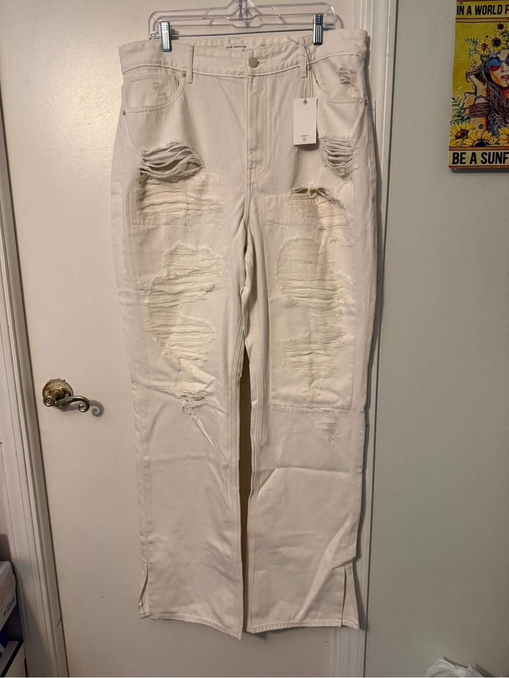 Good American “The Khloe Jean” Off-White Distressed Straight Leg Jeans